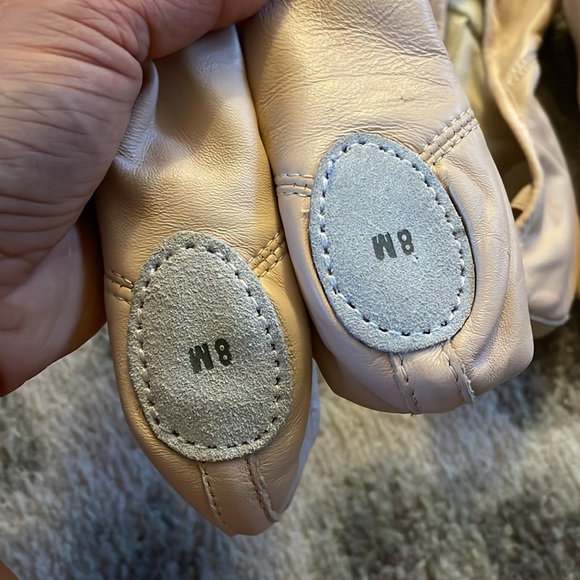 Capezio Leather Juliet Ballet Shoe - Picture 3 of 5